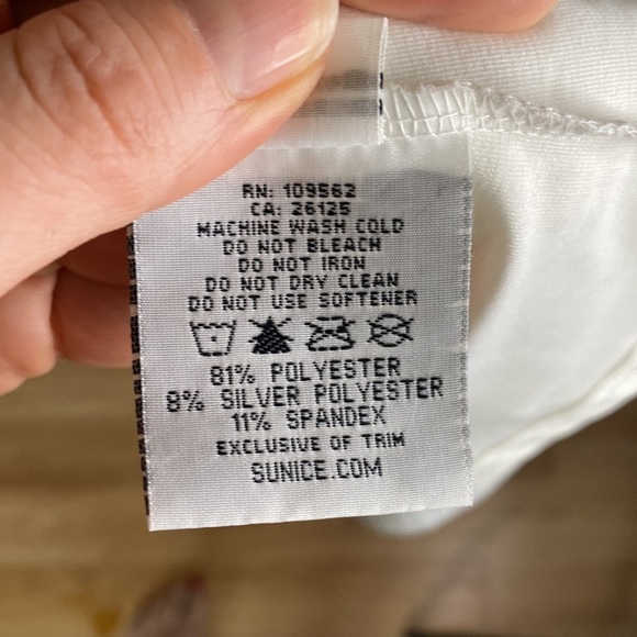 Sunice White Tennis Polo Shirt Athletic Dress Size M - Picture 15 of 15